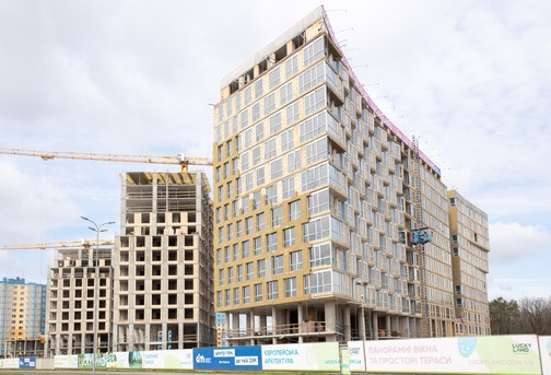 Квітень 2021