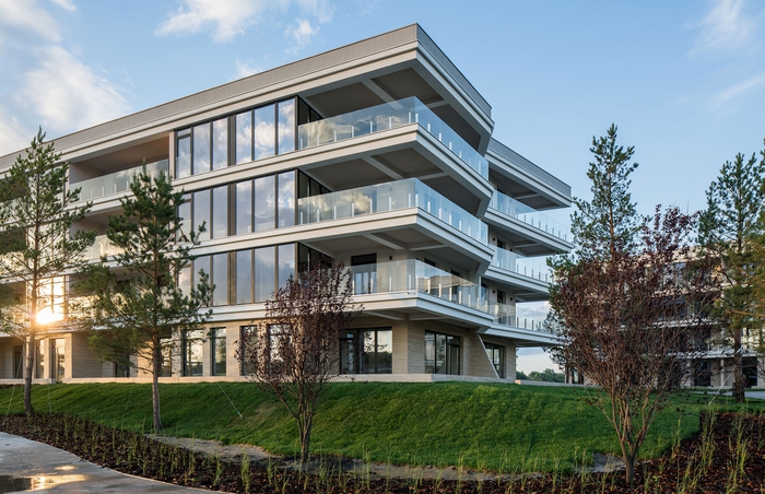 Група компаній DIM ввела в експлуатацію 3 та 4 будинки заміського ЖК Park Lake City